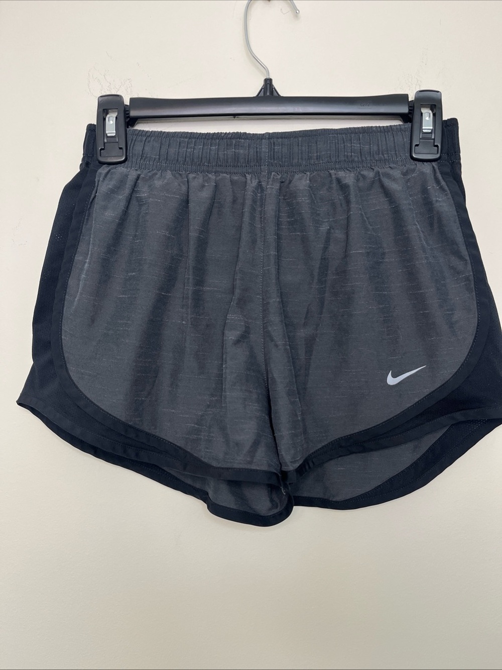 Nike Women's Dri-Fit Lined Running Shorts Size Small Charcoal and Black